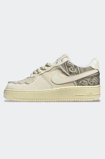 Travis Scott x Nike Air Force 1 Low "Tu Bigbang"