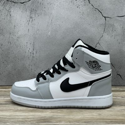 Nike Air Jordan 1 Hight  Grey / Whıte / Black С МЕХОМ