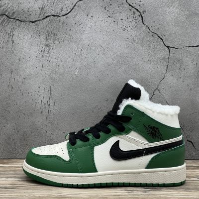 Nike Air Jordan 1 Hight White / Green С МЕХОМ ЗИМА